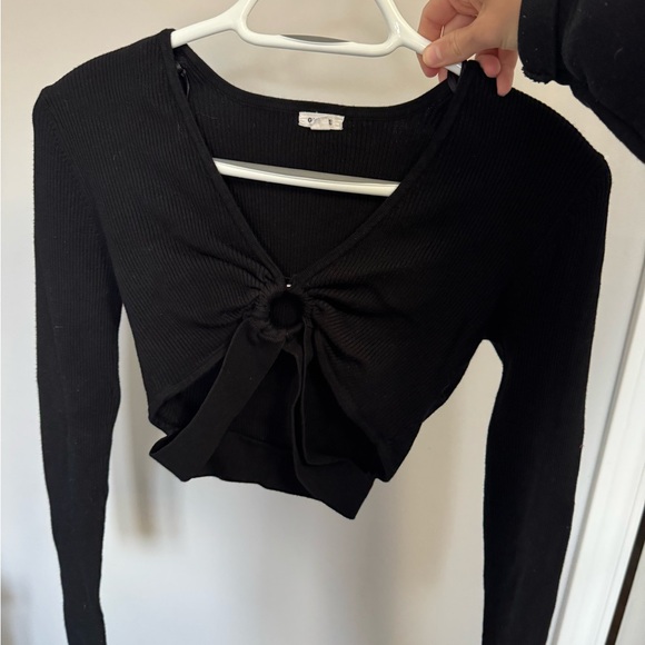 Garage Long Sleeve Top with Ring - Picture 2 of 4